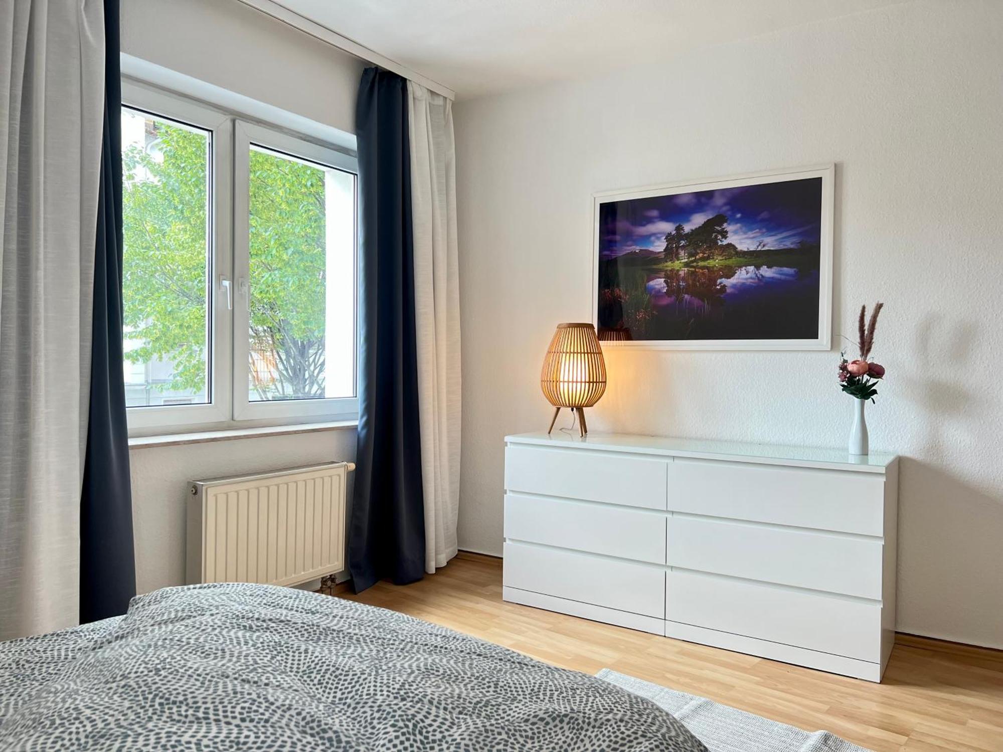 Vollausgestattet, Grosszuegig & Zentral Fuer Bis Zu 4 * Magdeburg